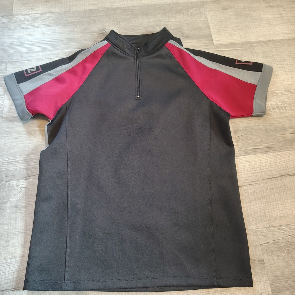 The Hunger Games District 12 Training Shirt NECA Quarter Zip Black Red Medium